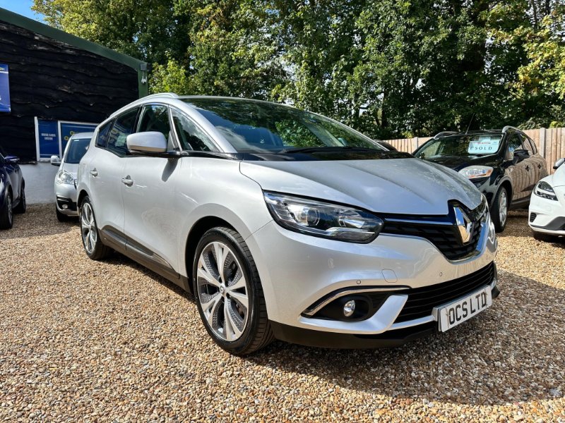 2017 Renault Grand